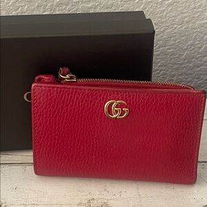 Gucci GG Marmont Red Pebbled Leather Compact Wallet.